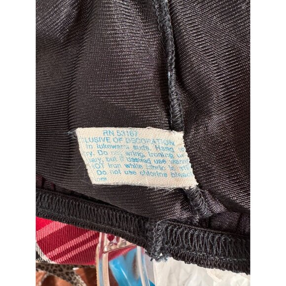 Vintage Vanity Fair Black Half Slip Size Small With Lace Trim & Elastic Waist - Picture 13 of 16